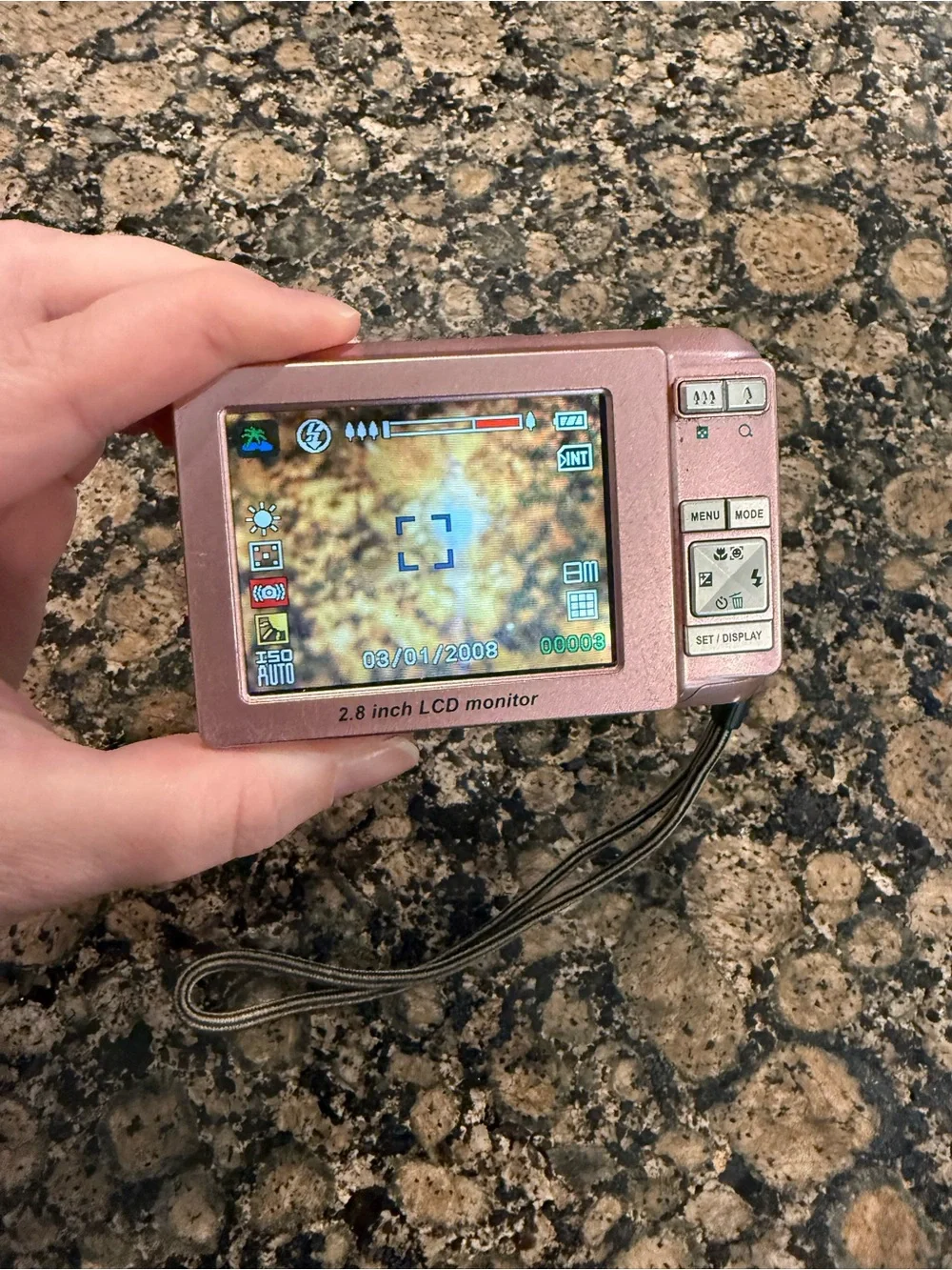 Sanyo VPC-S880P Digital Camera 8.1MP 3X Optical Zoom Pink